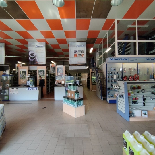  AGENCE IMMOBILIERE MARIN : Commerces | CAHORS (46000) | 1 200 m2 | 8 000 € 