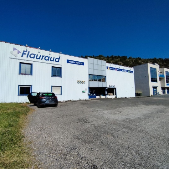  AGENCE IMMOBILIERE MARIN : Local / Bureau | CAHORS (46000) | 1 200 m2 | 8 000 € 