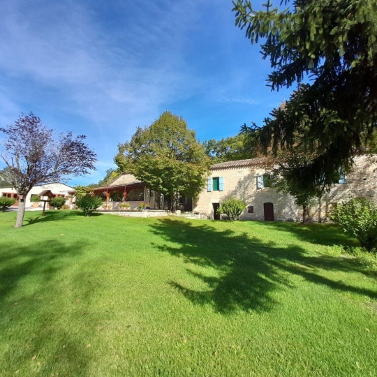  AGENCE IMMOBILIERE MARIN : Domaines / Propriétés | MONTCUQ (46800) | 400 m2 | 889 200 € 