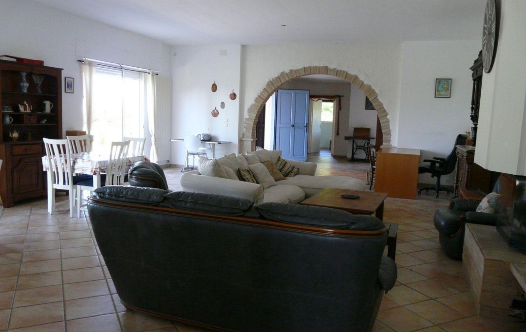 AGENCE IMMOBILIERE MARIN : Maison / Villa | CASTELNAU-MONTRATIER (46170) | 250 m2 | 395 000 € 