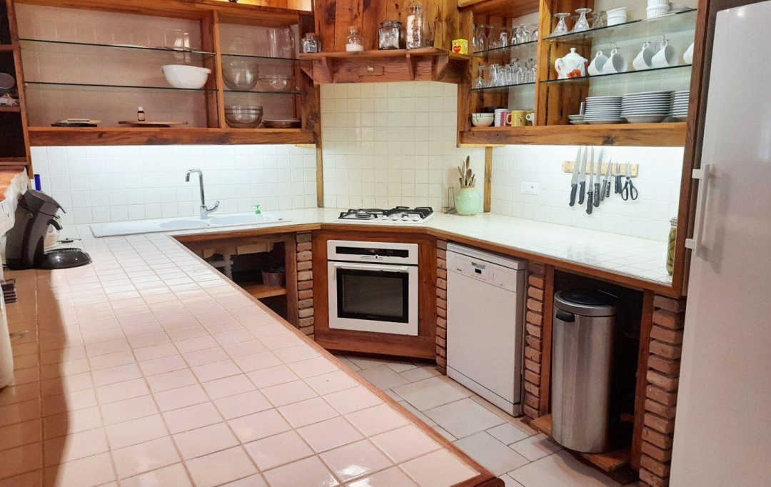 AGENCE IMMOBILIERE MARIN : Domaines / Propriétés | MONTCUQ (46800) | 400 m2 | 889 200 € 