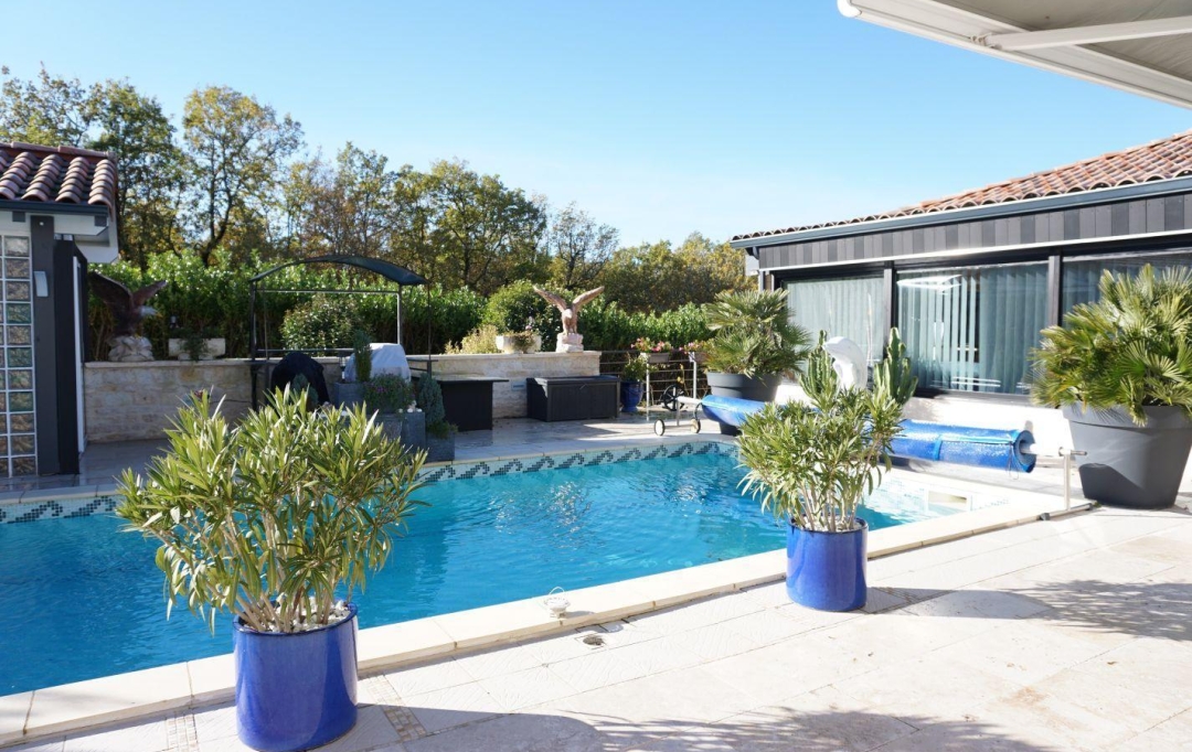 AGENCE IMMOBILIERE MARIN : Maison / Villa | SAINT-PAUL-DE-LOUBRESSAC (46170) | 250 m2 | 525 000 € 