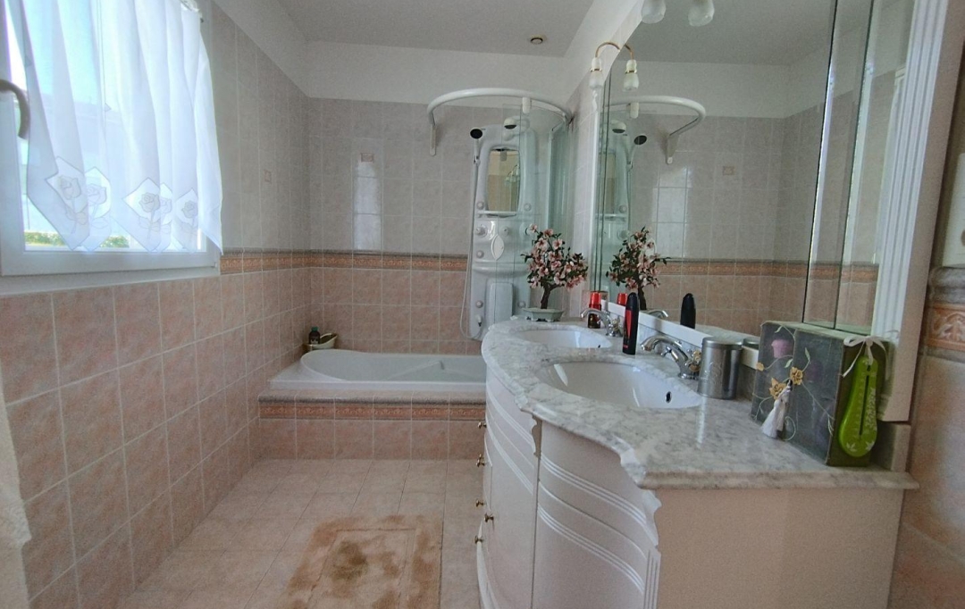 AGENCE IMMOBILIERE MARIN : Maison / Villa | CAHORS (46000) | 280 m2 | 677 000 € 